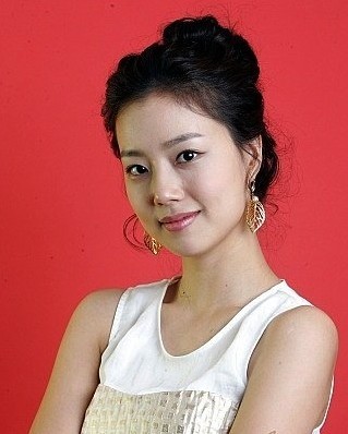 文彩元整容前后对比照 文彩元整容前后对比照